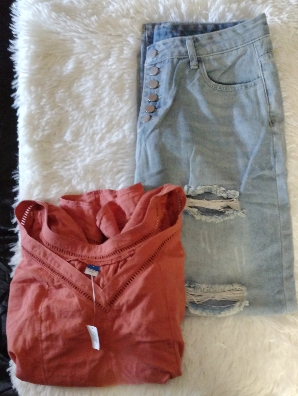 Women’s Rust Crew Neck Top and Light Wash Distressed Jeans Set